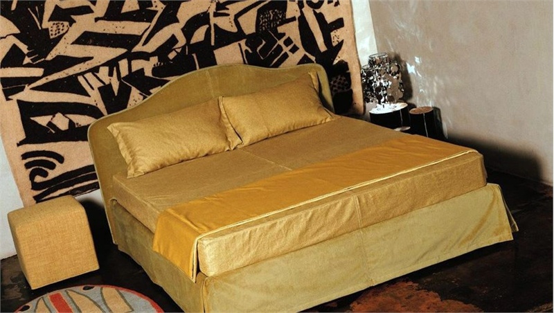 Bed on steel frame Madame, Mussi
