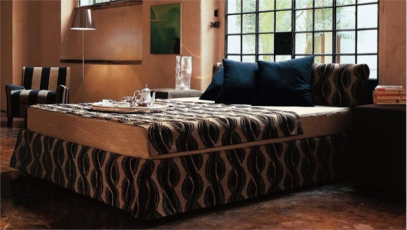 Bed on wooden frame Motivo, Mussi