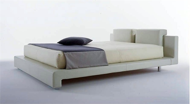 Bed on steel frame Nirvana, Mussi