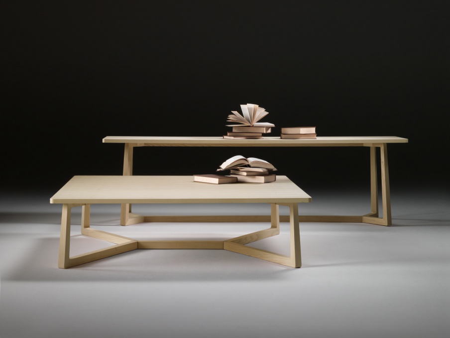 Coffee table from solid Jiff, Flexform