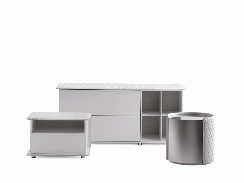 Mark the bedside table, Flou