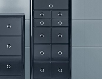 A chest of drawers made of MDF Ponte Vecchio, Flou