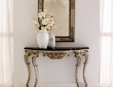 The console is natural wood, Silvano Grifoni