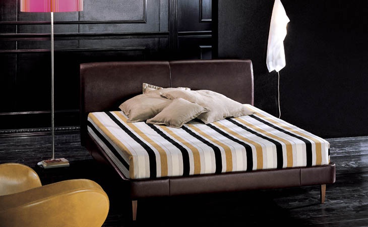 Double bed with upholstered headboard, BOTTICELLI - Valdichienti