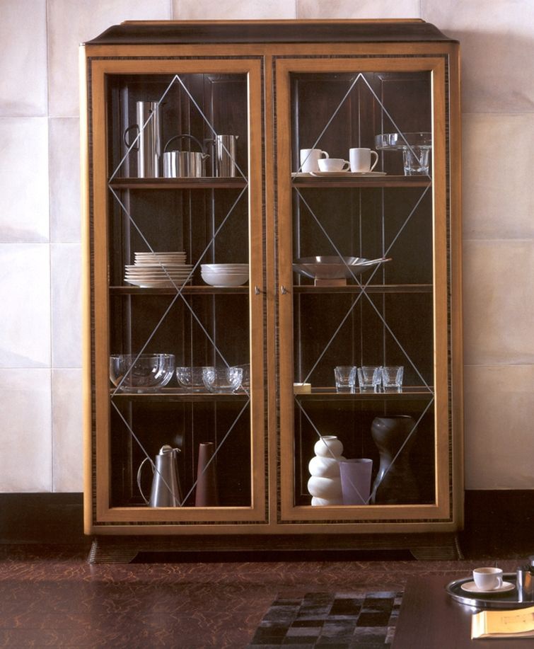 Showcase made of wood, PREGNO