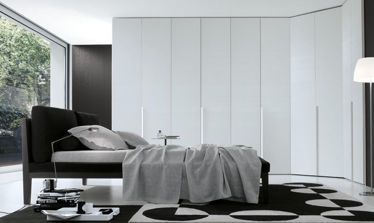 The wardrobe Breeze, Jesse