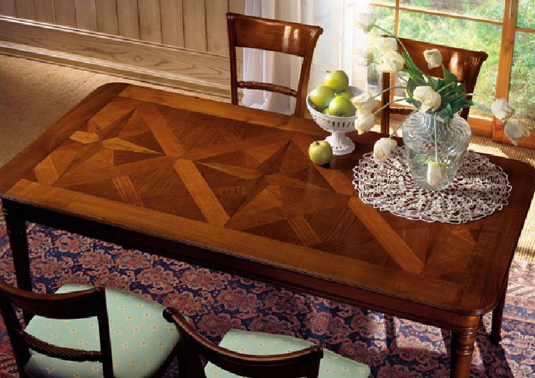 Dining table, PREGNO