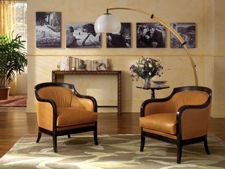 Chair in leather upholstery, PREGNO