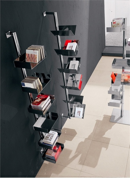 The steel book rack from Fiesta, Cattelan Italia