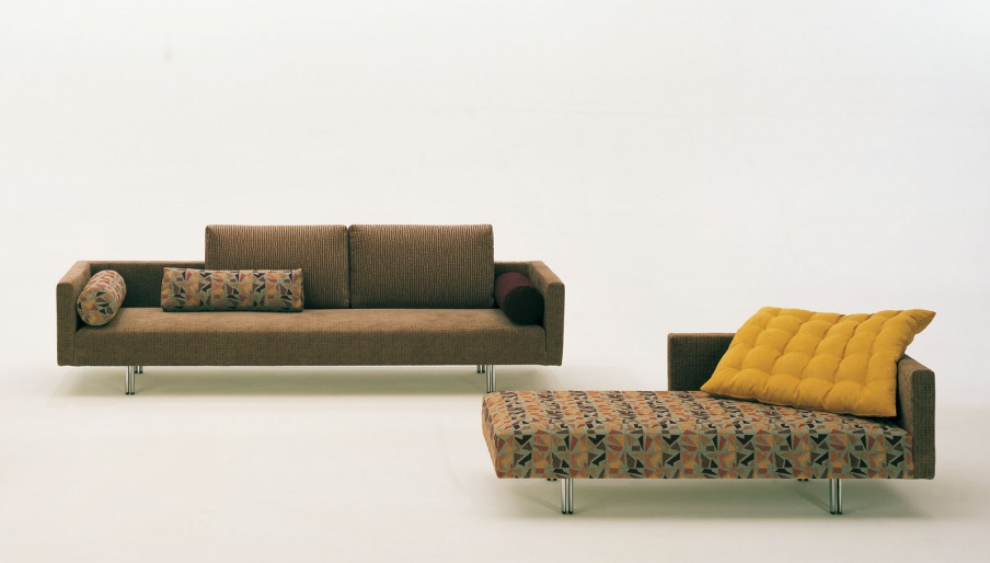 Sofa with metal legs line Milton, Il Loft